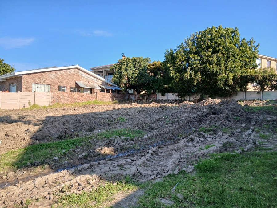 0 Bedroom Property for Sale in Wavecrest Eastern Cape